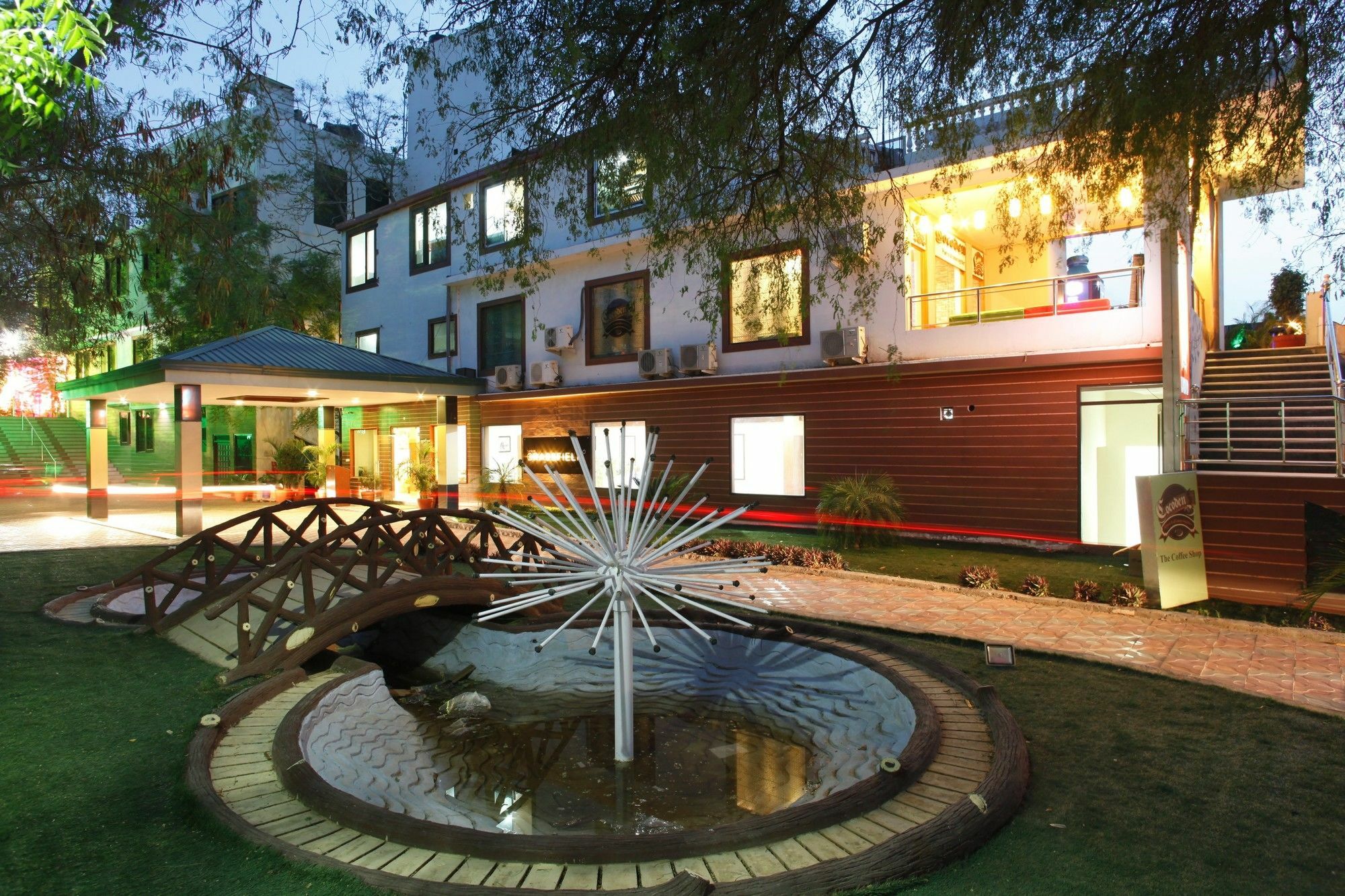 The Byke Grassfield Resort With Outdoor Pool, Shyam Nagar, Τζαϊπούρ Εξωτερικό φωτογραφία